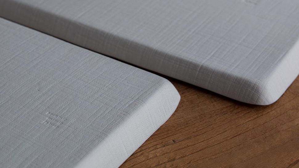 ceramic mimic fabric 角皿(ゴールド / プラチナ / プレーン)の商品写真 裏面 拡大ズーム