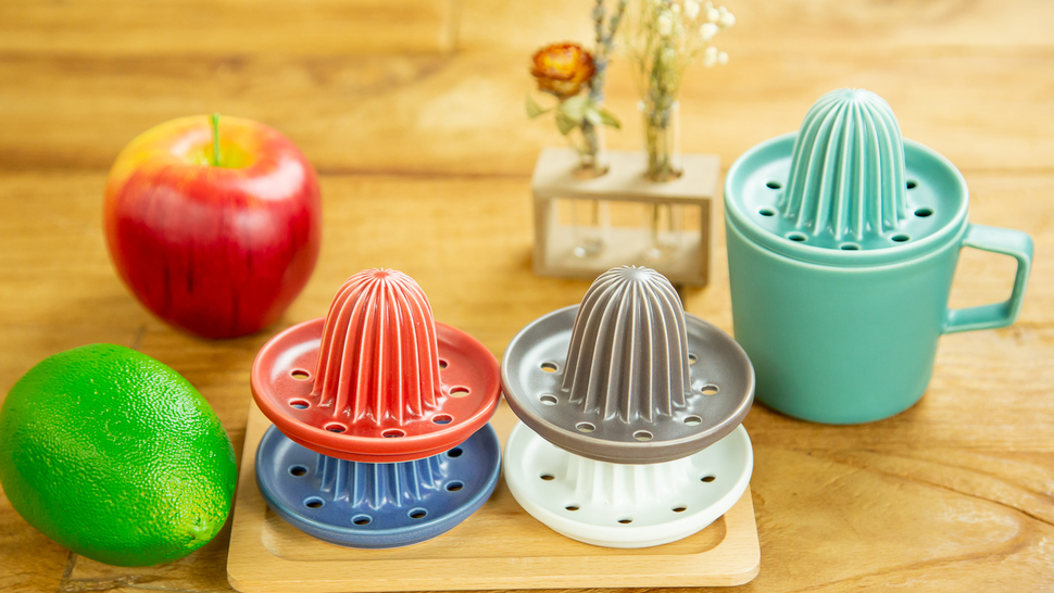 ARITA JIKI juicer（ash red / ash gray / ash green / ash blue / ash white）の商品写真　スタッキング