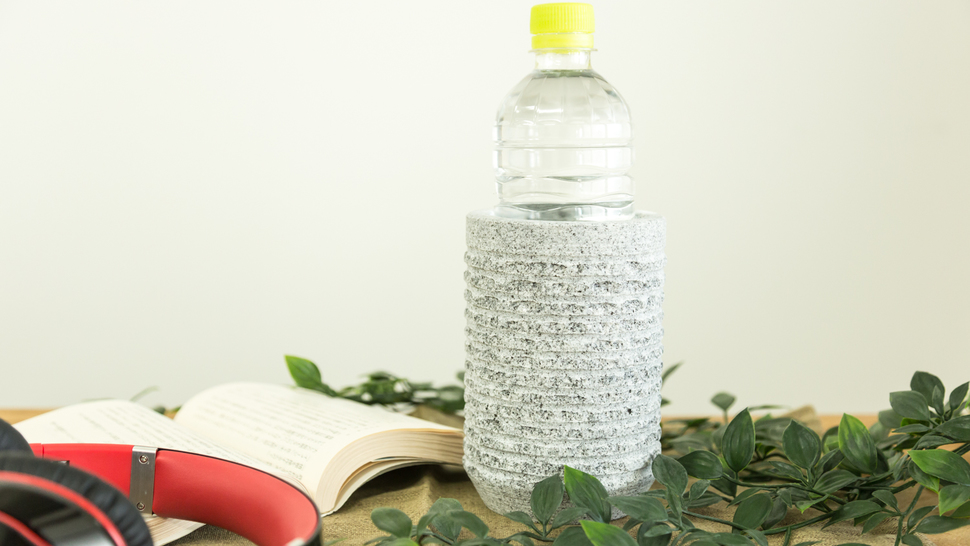 plastic-bottle-in-the-holder