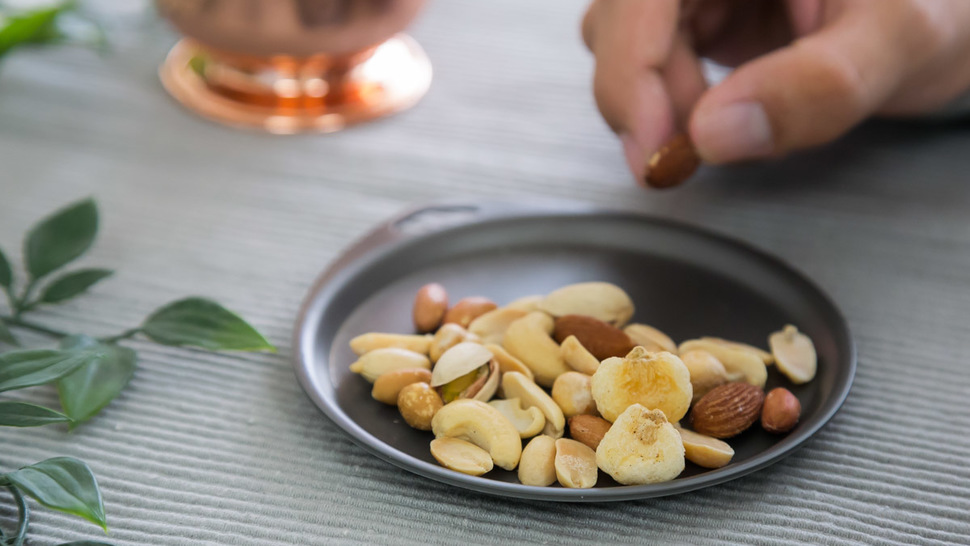 snack-on-the-tray