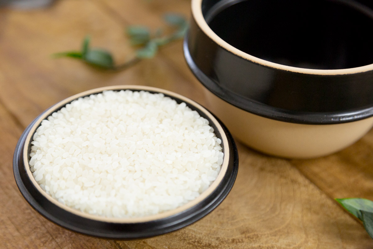 用途に合わせて使い分ける外蓋と内蓋 土鍋(土釜)ご飯 益子焼 kamacco 1合炊き用 直径14センチ(黒)の商品写真