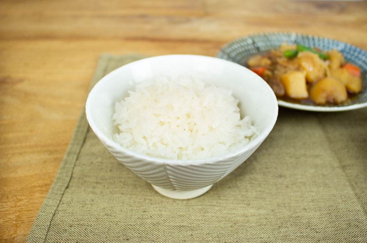 使いやすさを求めた“波佐見焼”のお茶碗