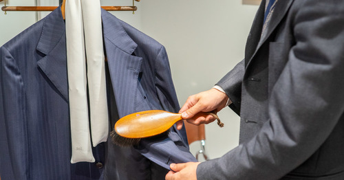 ハンガーにかけるだけ!珪藻土の力で除湿ができる『DRYING TUBE』を試してみました
