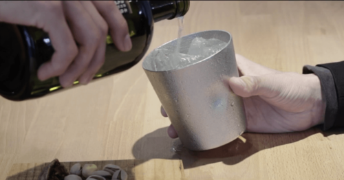お酒を美味しくする「金属製タンブラー」プレゼントに人気の理由は?